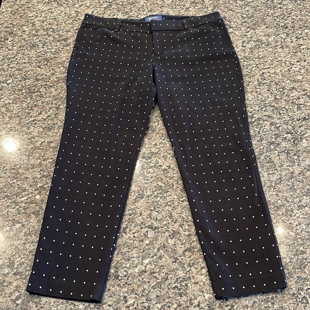 Old Navy Mid Rise Pixie Pants Trousers Size 14 Black and White